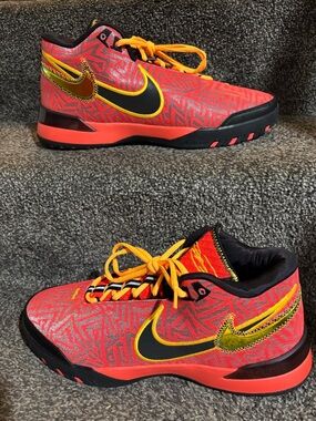 The Nike LeBron NXXT Genisus Red Men's Basketball size 12 Brand new